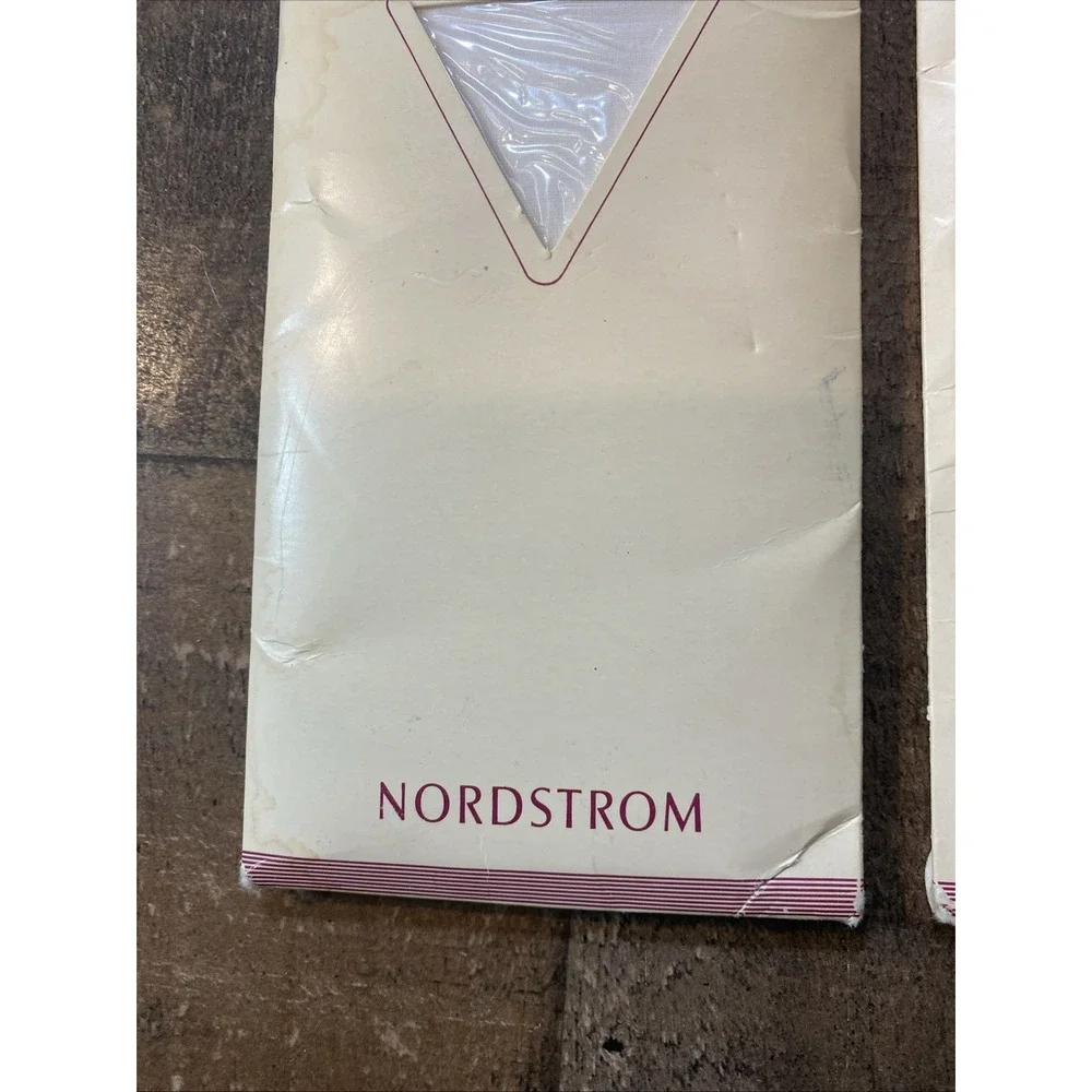 Nordstrom Vintage Sheer Difference Knee Highs White One Size Sheer Support 1990s - Picture 3 of 10